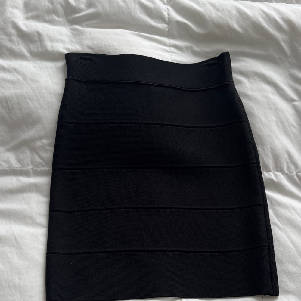 BCBGMaxAzria Elegant Black Pencil Skirt